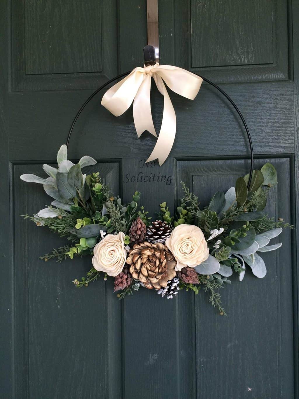 Everyday Wholesome 25 Christmas Wreaths & Door Hangers for the Holidays