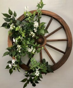 15 Wagon Wheel Wreaths for All Seasons, Everyday Front Porch – Everyday ...