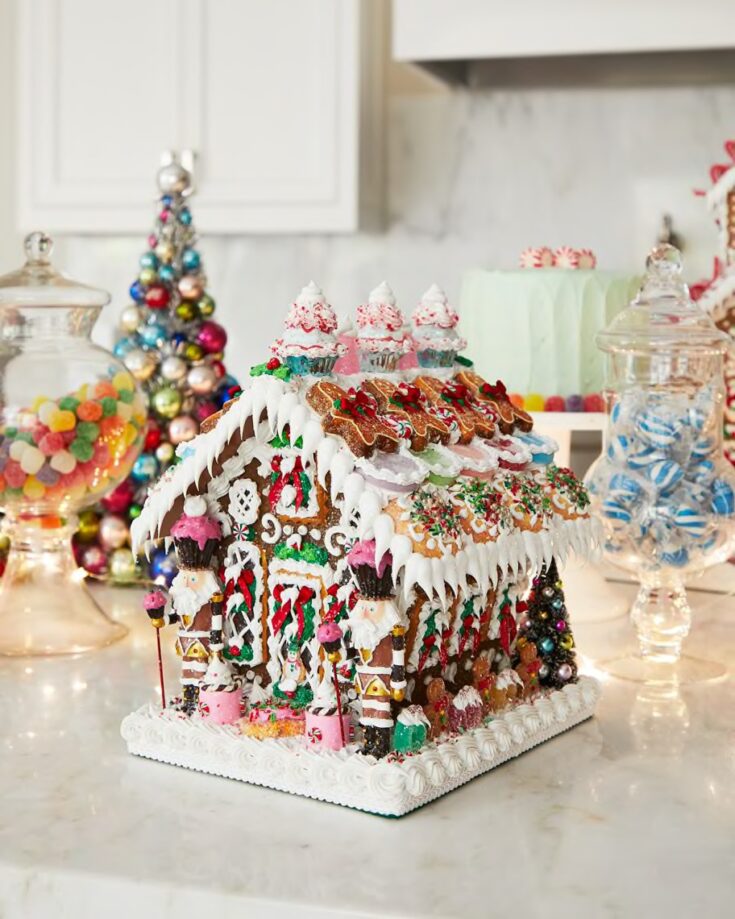 Image for Sweet Savannah Medium Gingerbread House