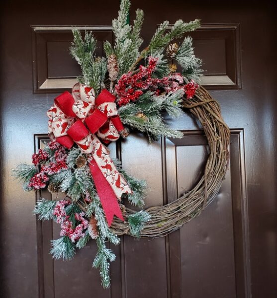 Everyday Wholesome | 50+ Winter Pine & Berry Wreaths