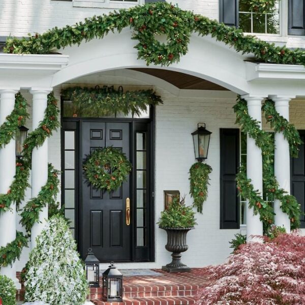 Everyday Wholesome | 40+ Winter Front Porch Decor Ideas