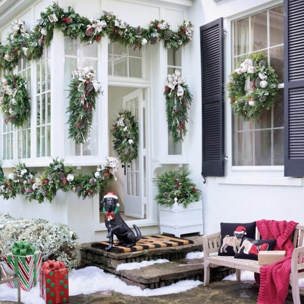 Everyday Wholesome | 40+ Winter Front Porch Decor Ideas