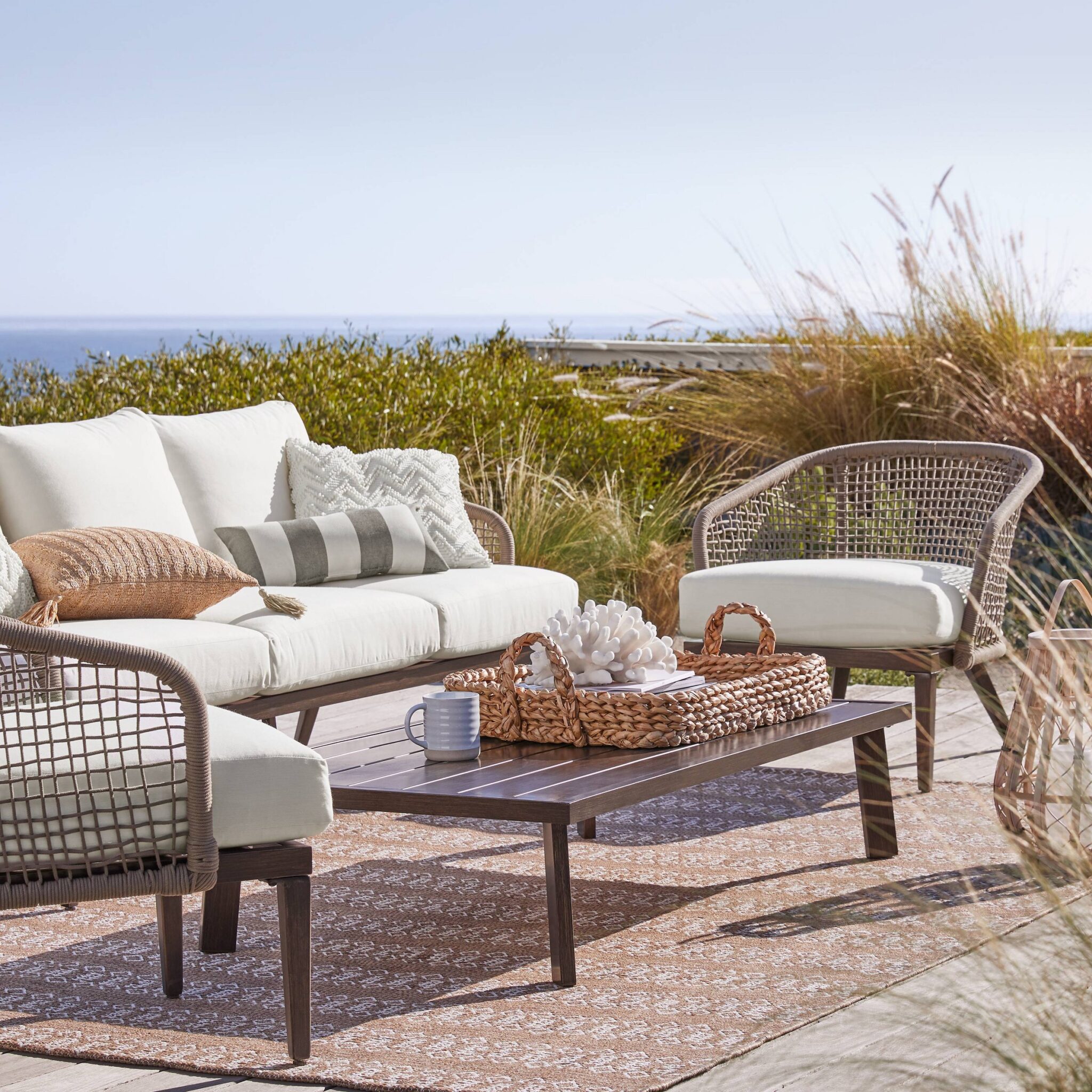 Everyday Wholesome 60 Coastal Outdoor Living Decor Ideas Patio
