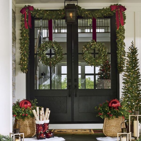 Everyday Wholesome | 50 Christmas Front Porch Decor for your Winter ...